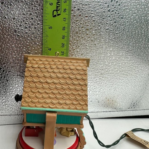 Hallmark Keepsake Ornament Enchanted Clock Magic Light Motion Christmas Holiday - Picture 11 of 12